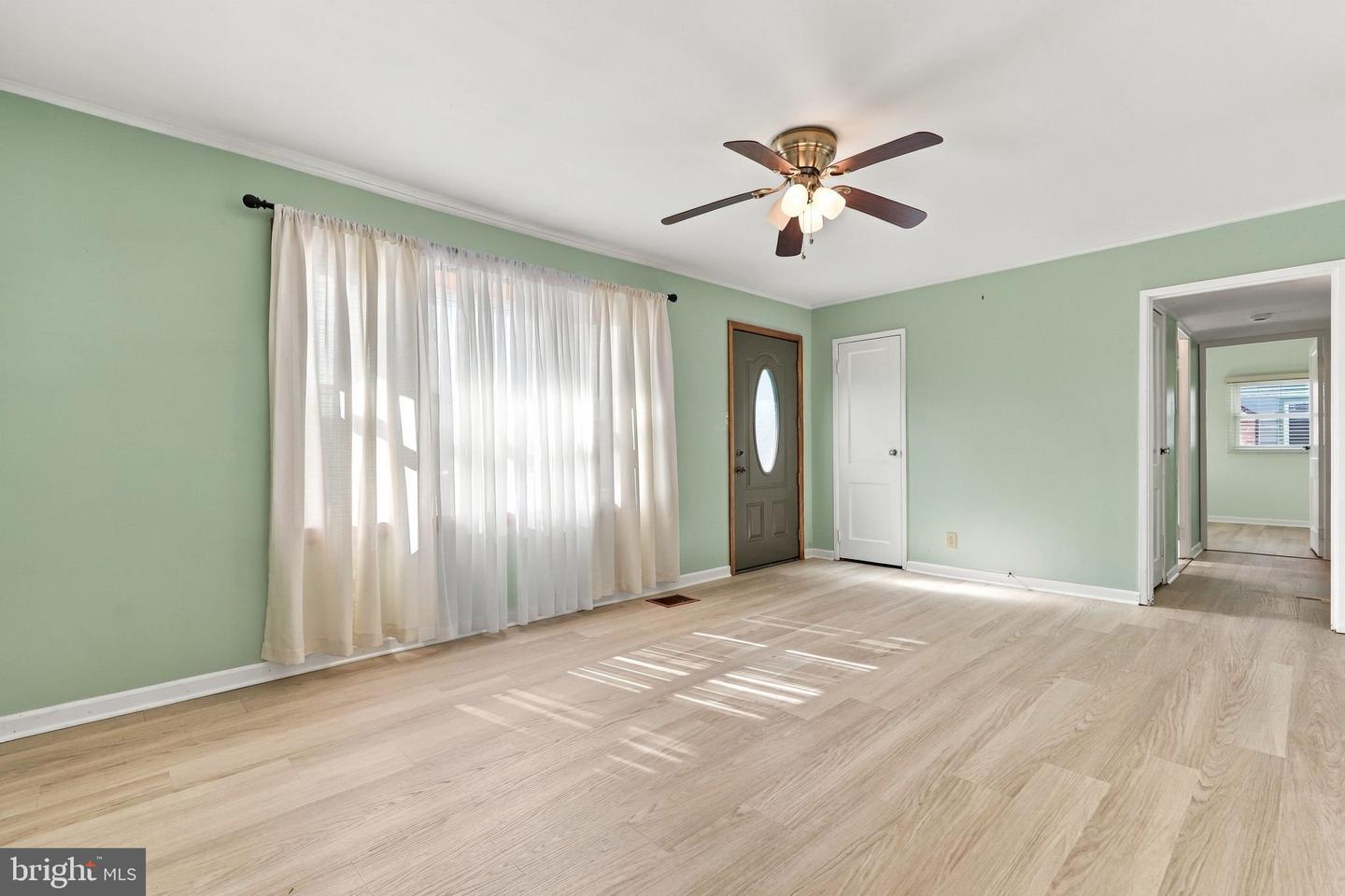 305 Andover Rd Property Photo 3