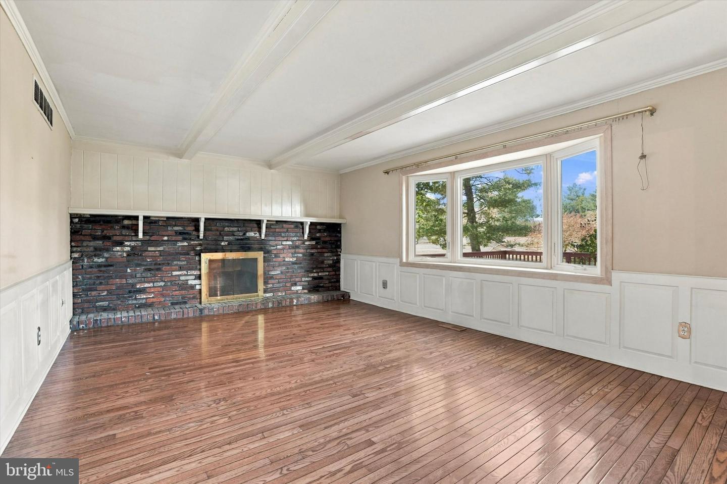 18 Averstone Dr E #e Property Photo 16