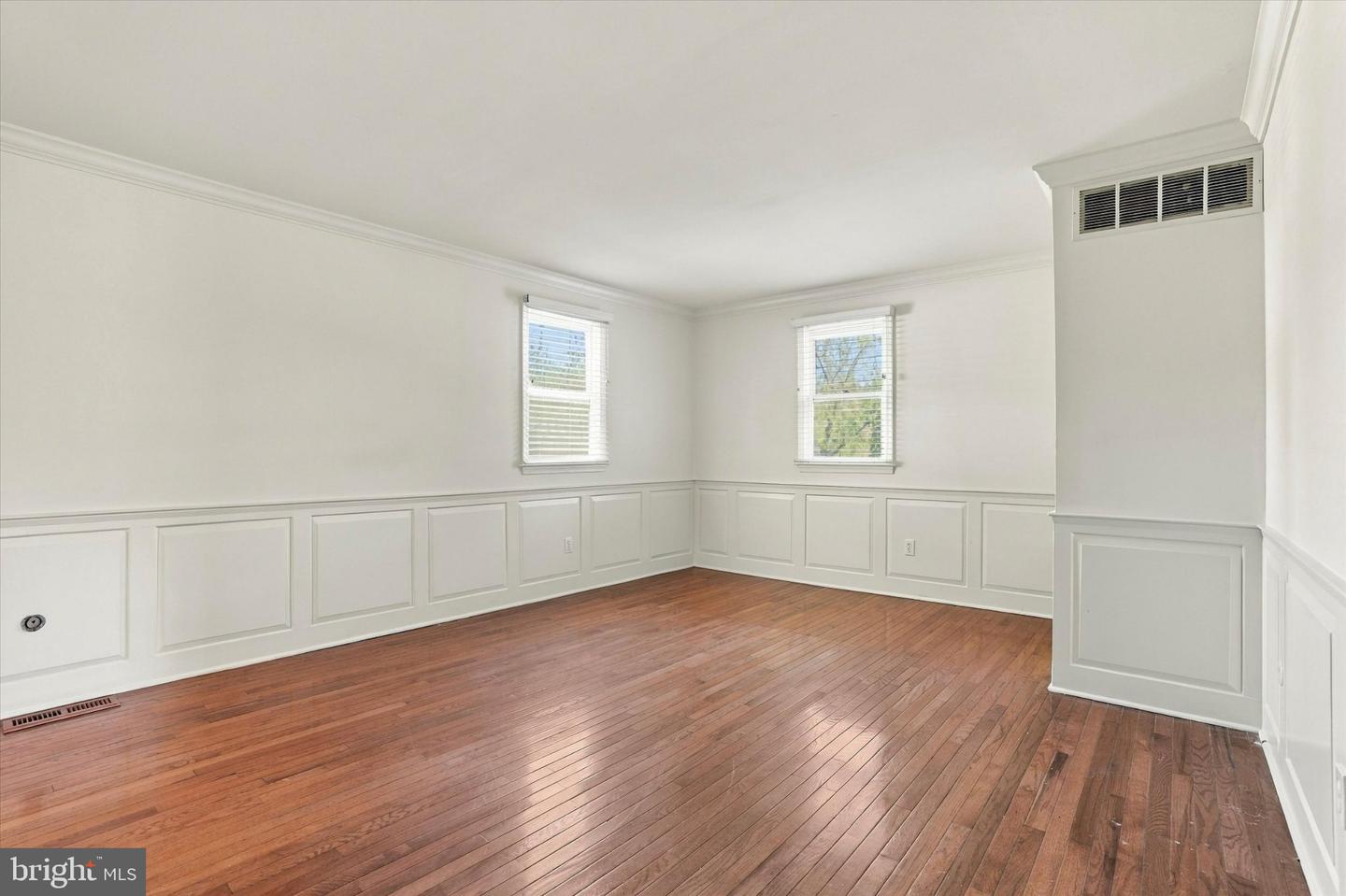 18 Averstone Dr E #e Property Photo 25