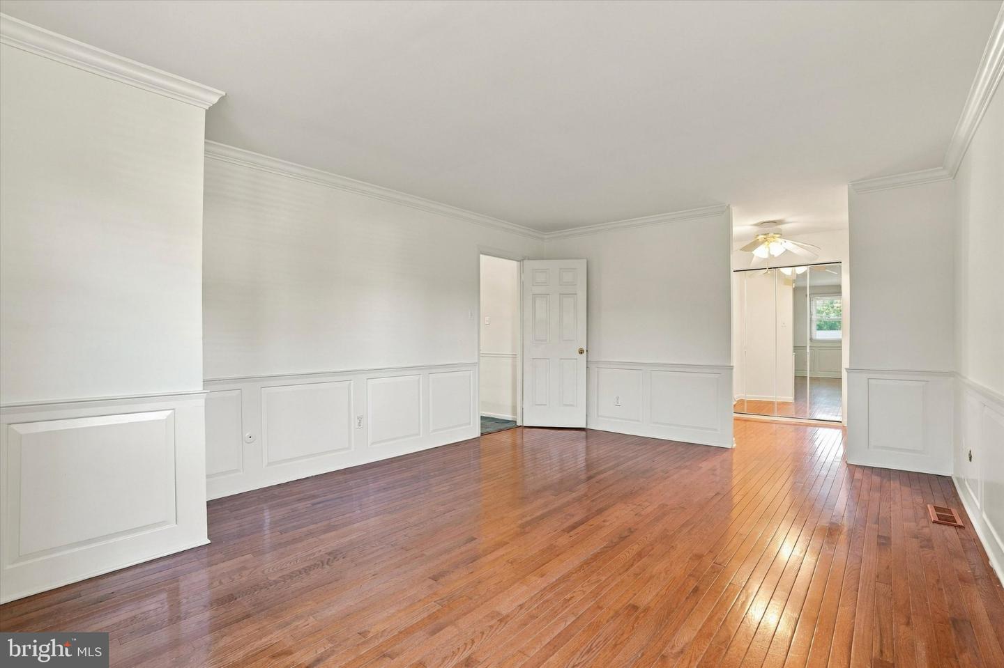 18 Averstone Dr E #e Property Photo 26