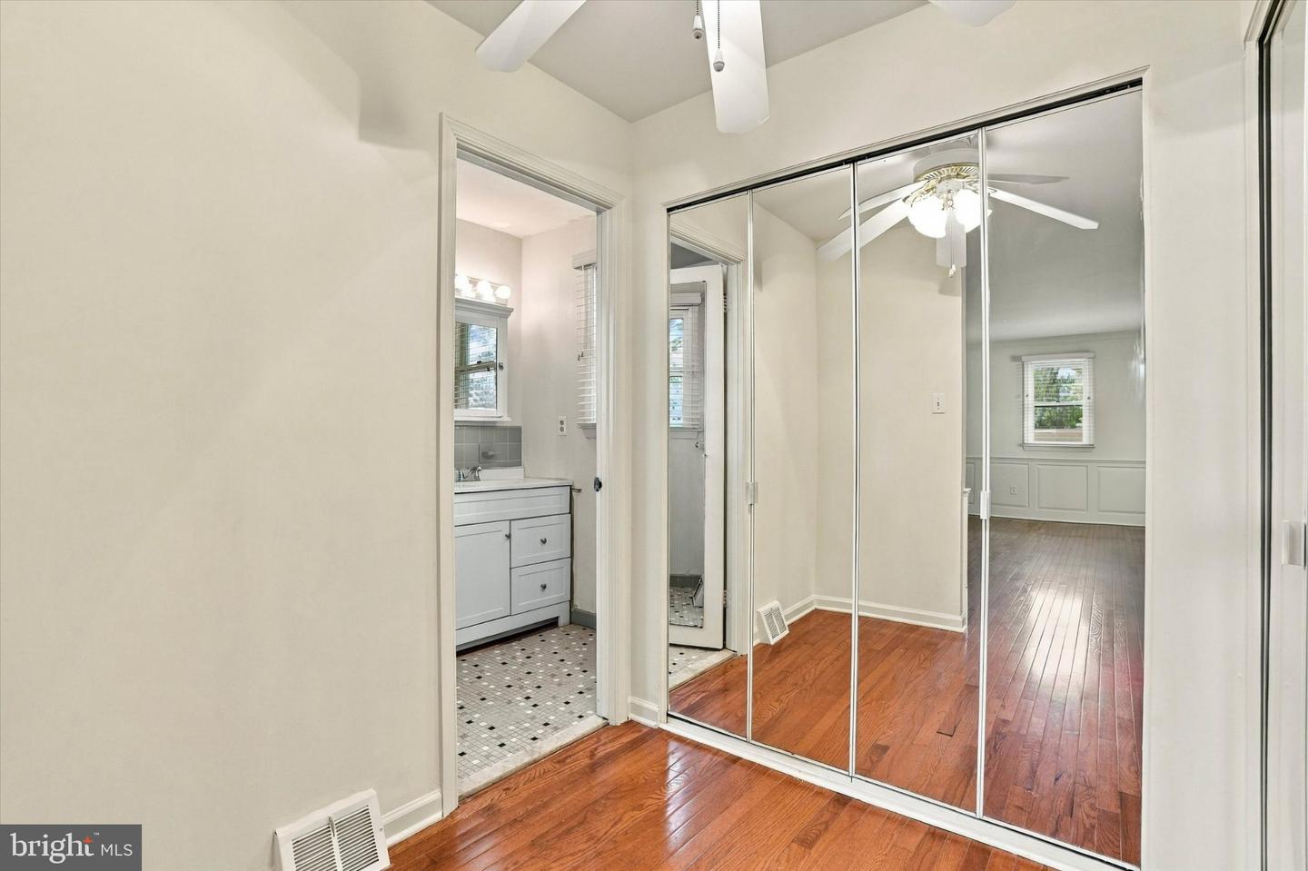 18 Averstone Dr E #e Property Photo 27