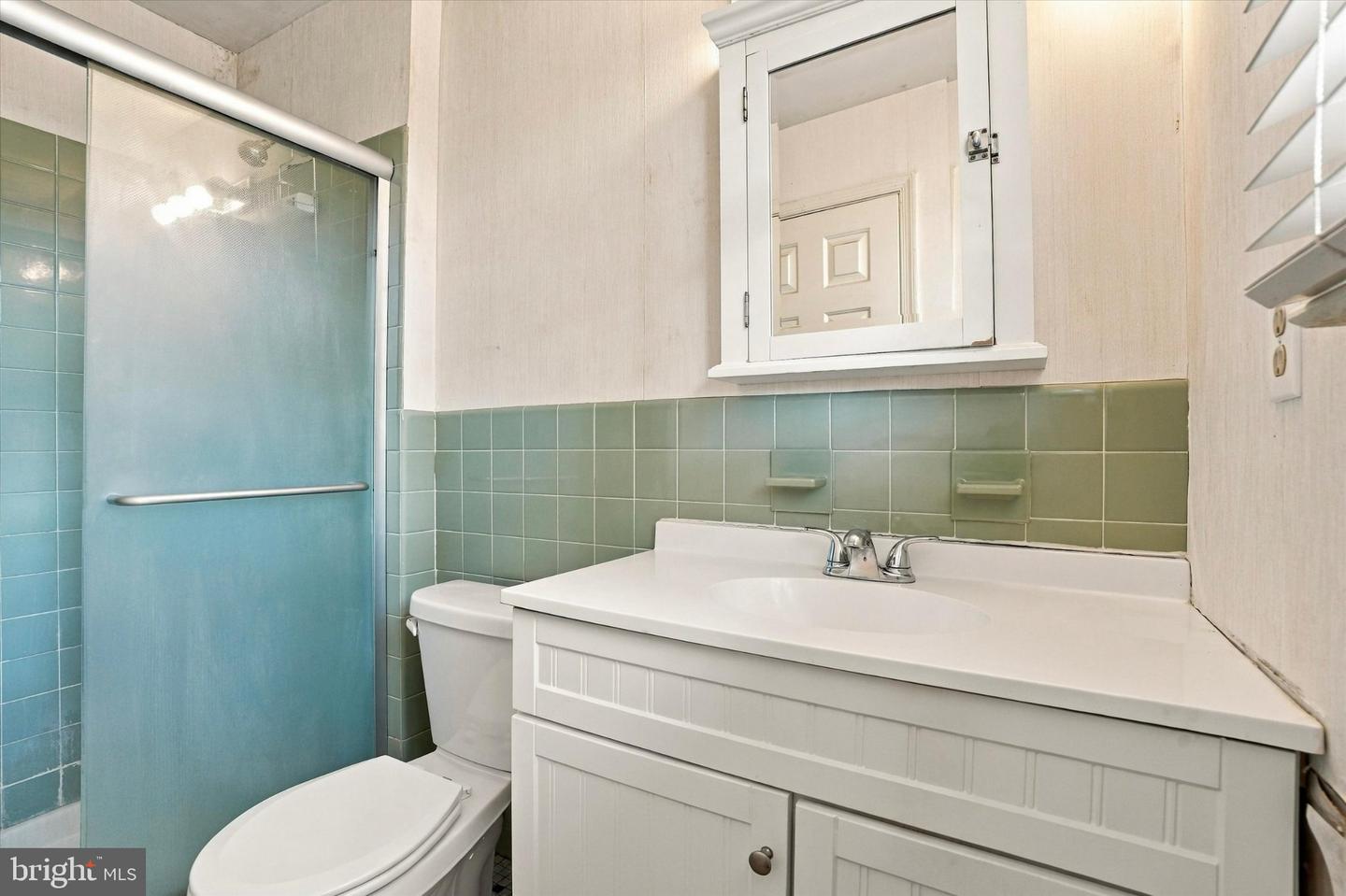 18 Averstone Dr E #e Property Photo 28