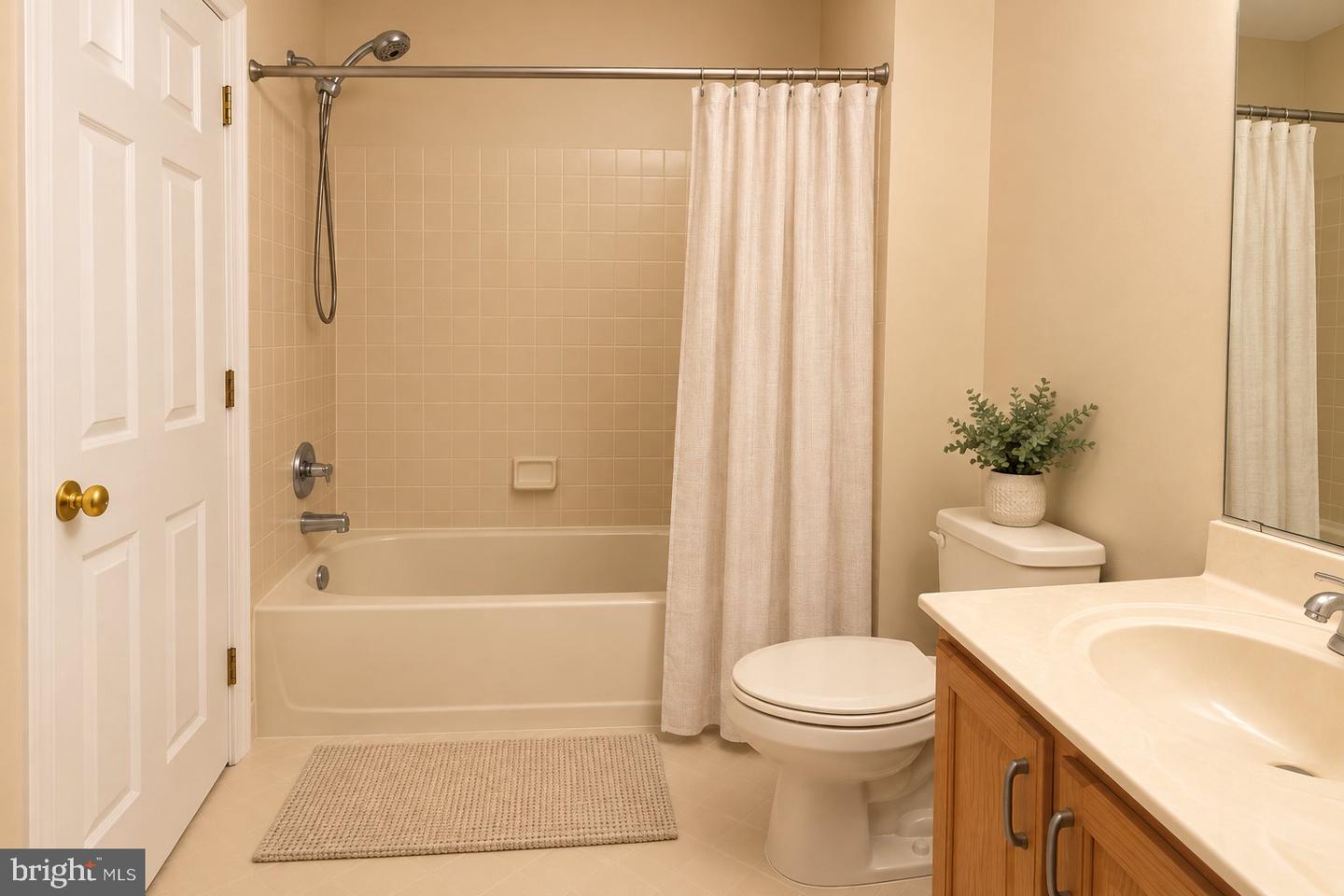 103 Eagle Ct #103 Property Photo 10