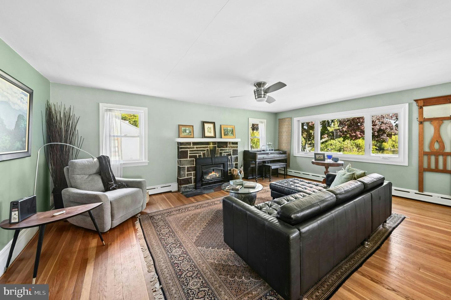 1237 River Rd Property Photo 12