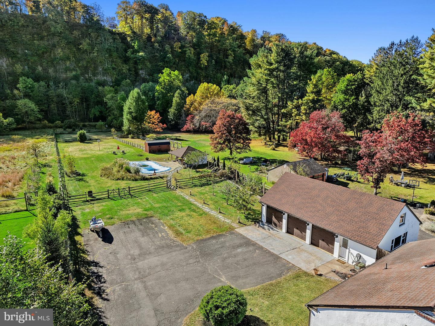 1237 River Rd Property Photo 40