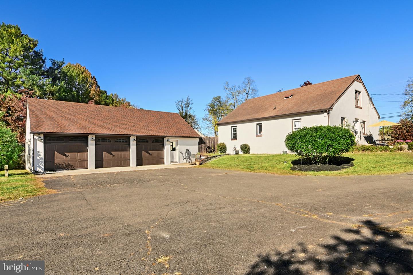 1237 River Rd Property Photo 41