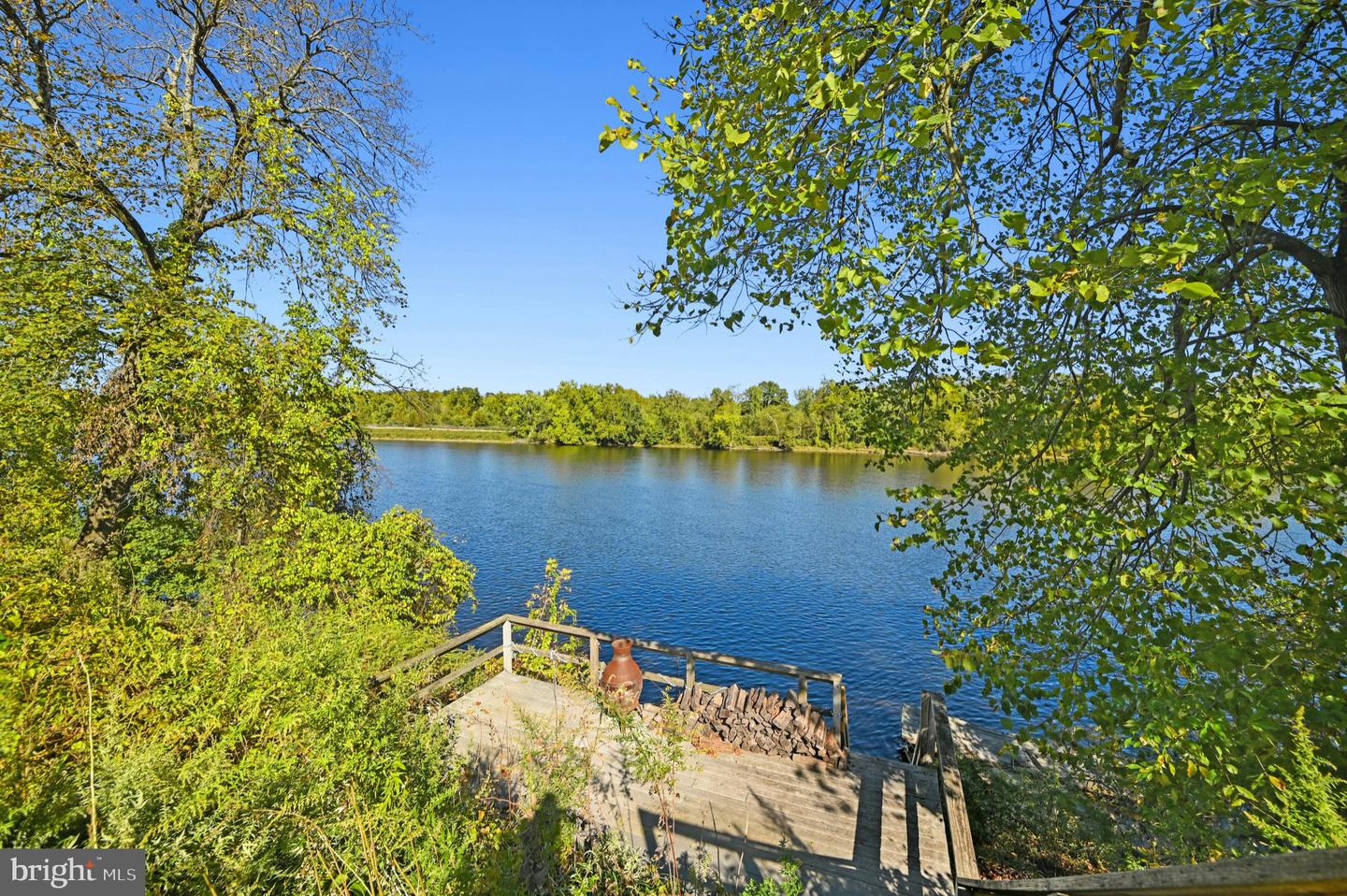 1237 River Rd Property Photo 42