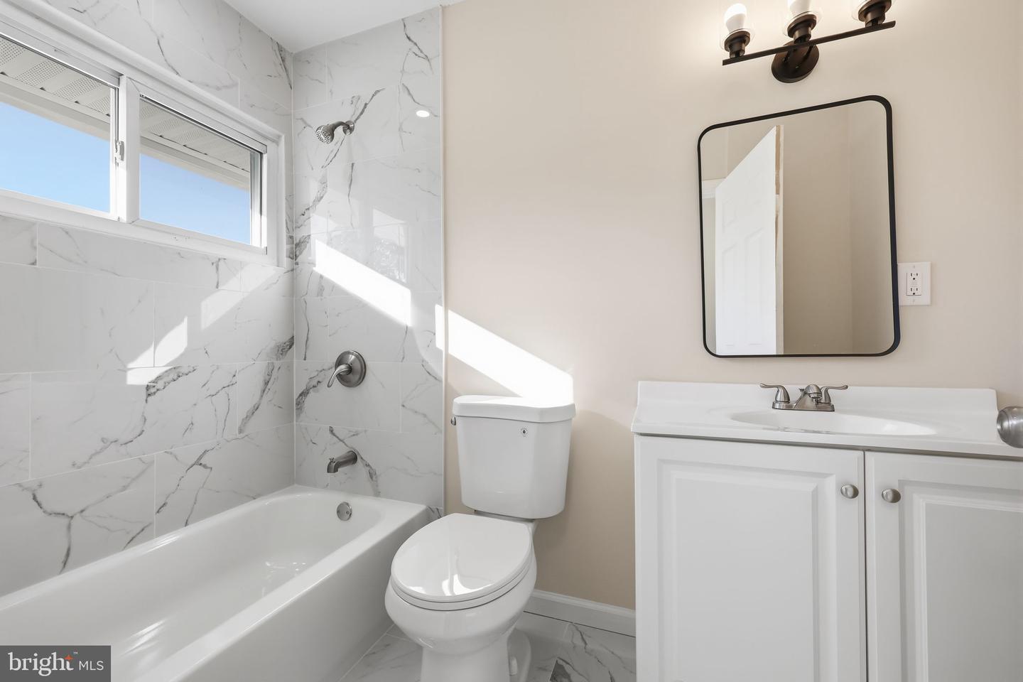17 Idolstone Rd Property Photo 3