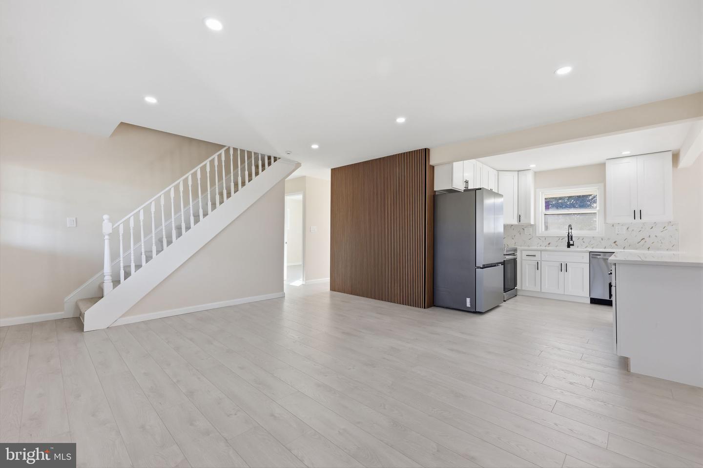 17 Idolstone Rd Property Photo 7