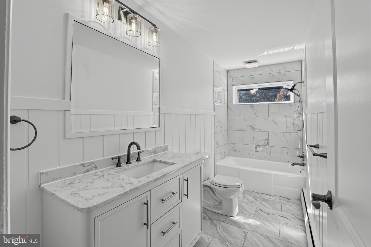 818 Honeysuckle Dr Property Photo 14