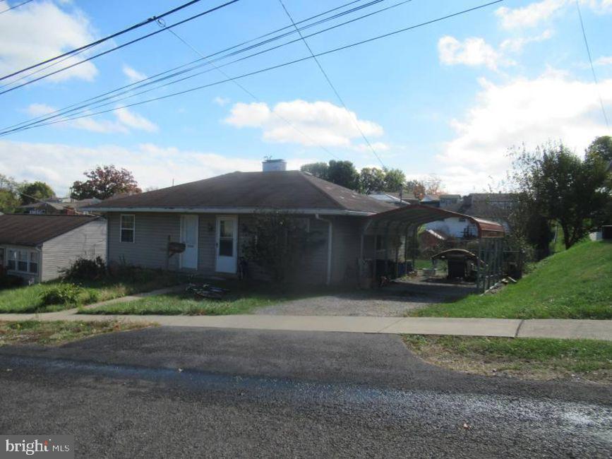 1205 Augusta Ave Property Photo 1