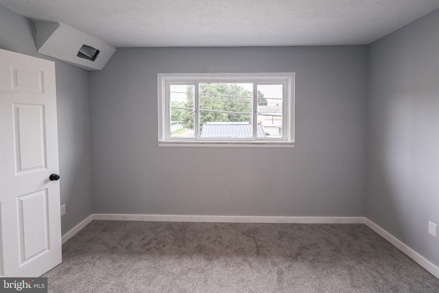 211 11th St Property Photo 16