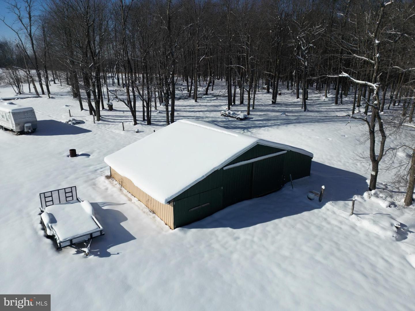 496 Scout Dam Rd Property Photo 4