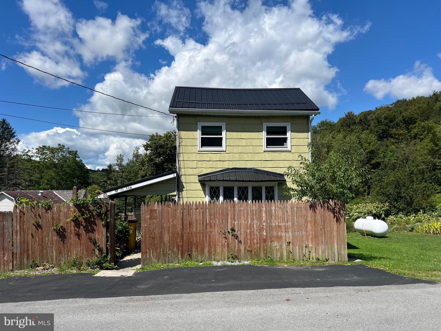 114 Alliance Ave Property Photo 1