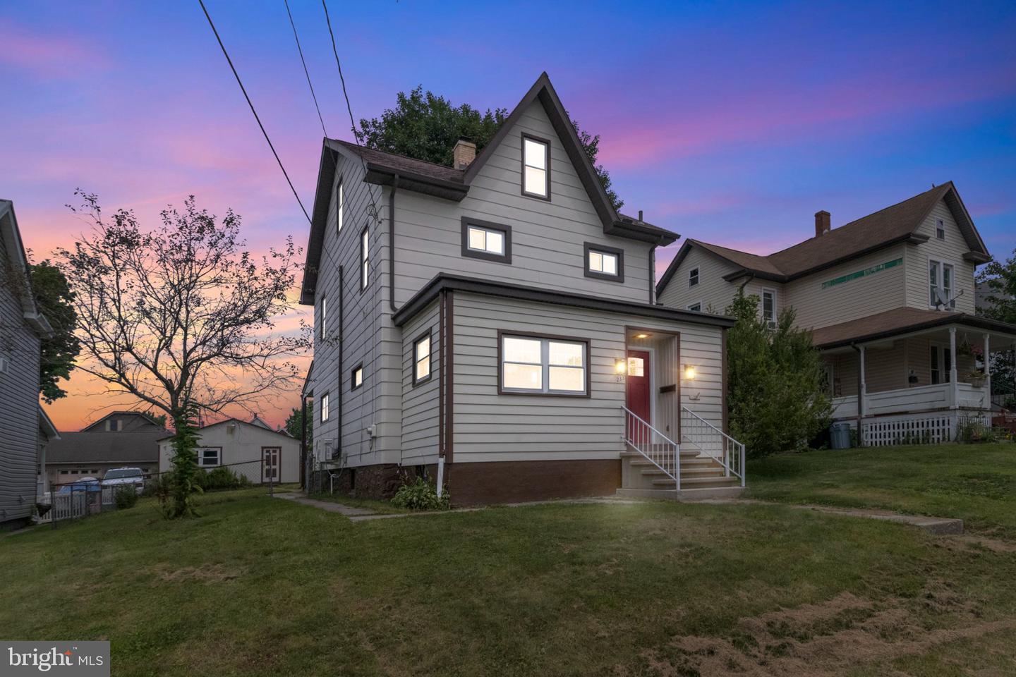 233 COLUMBUS AVE