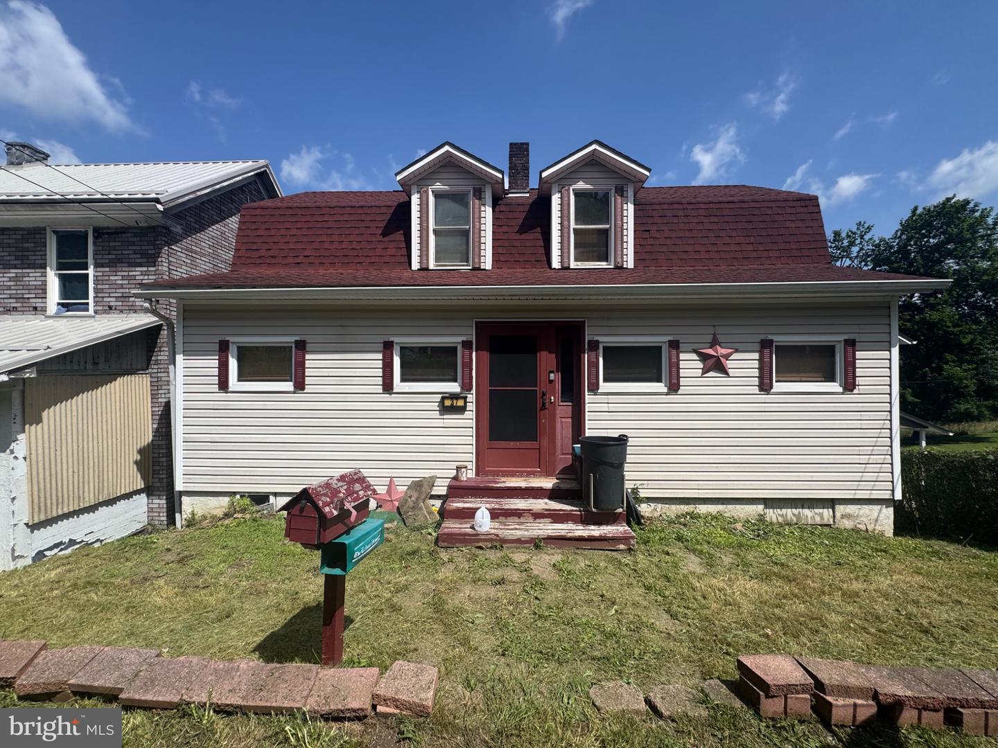 37 Drew St Property Photo 1