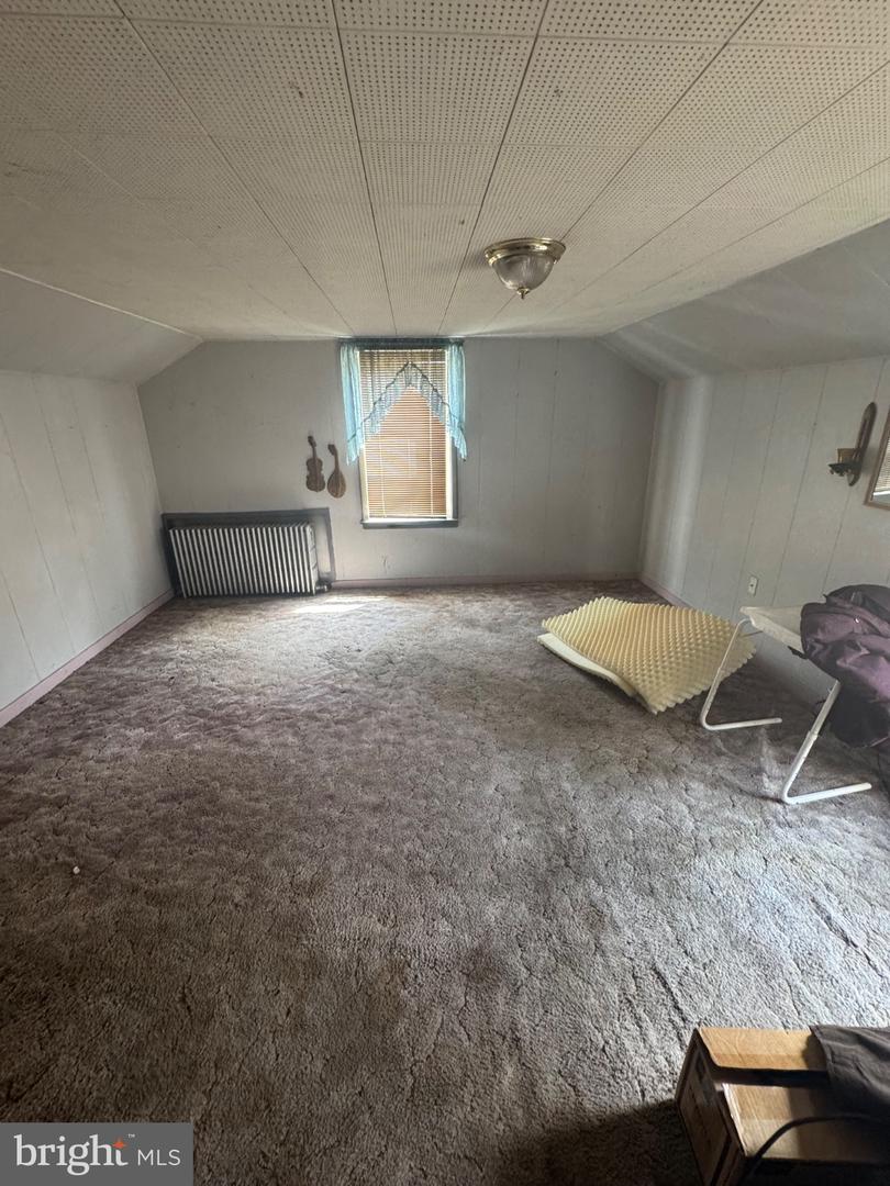 37 Drew St Property Photo 8
