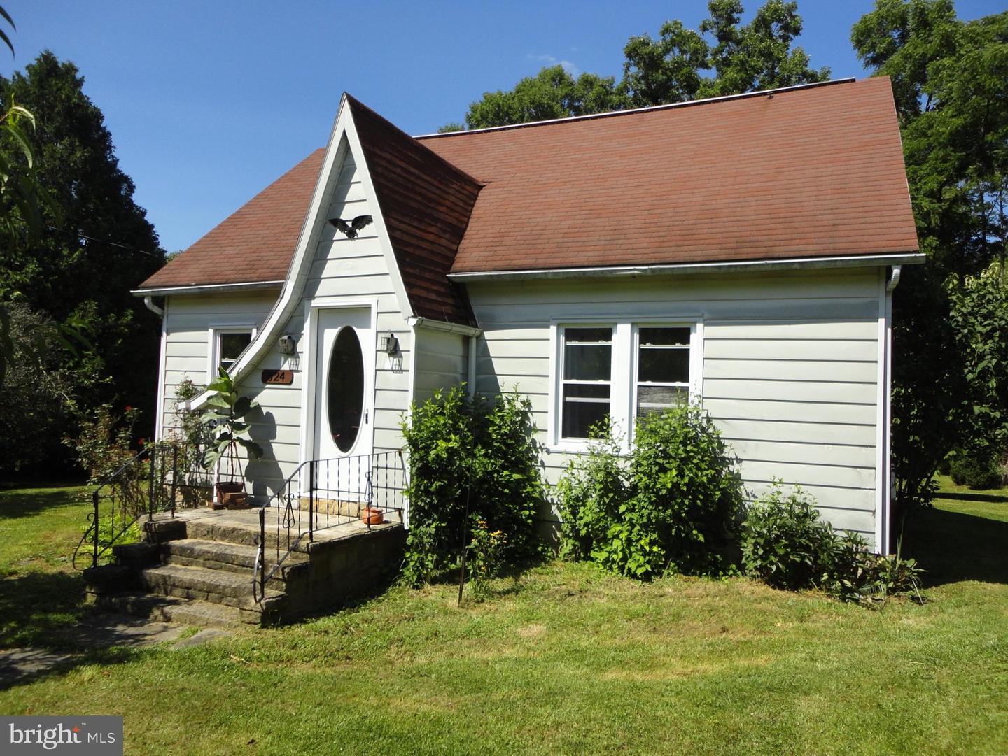 624 Plank Rd Property Photo 1