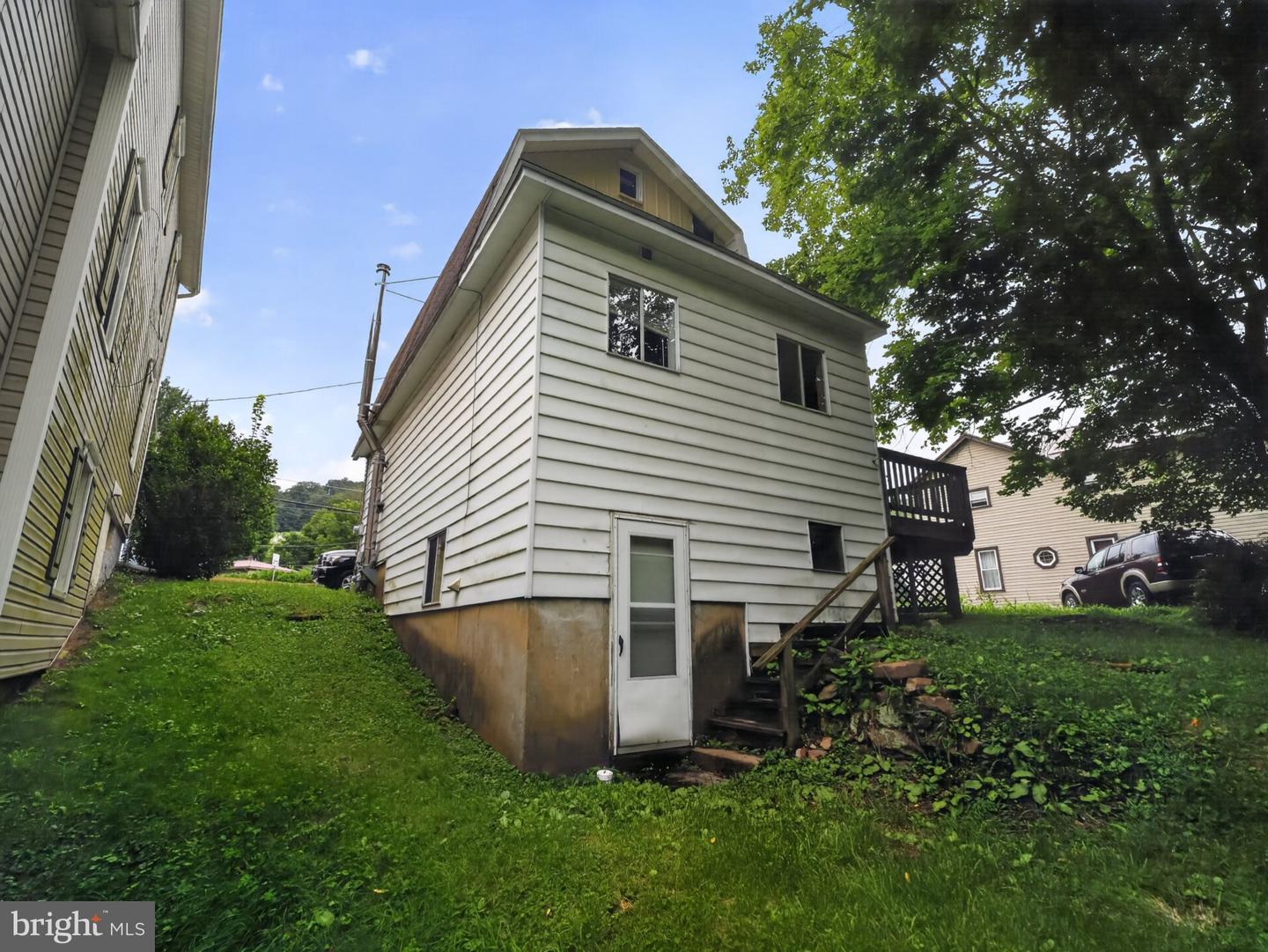 603 Fairfield Ave Property Photo 2
