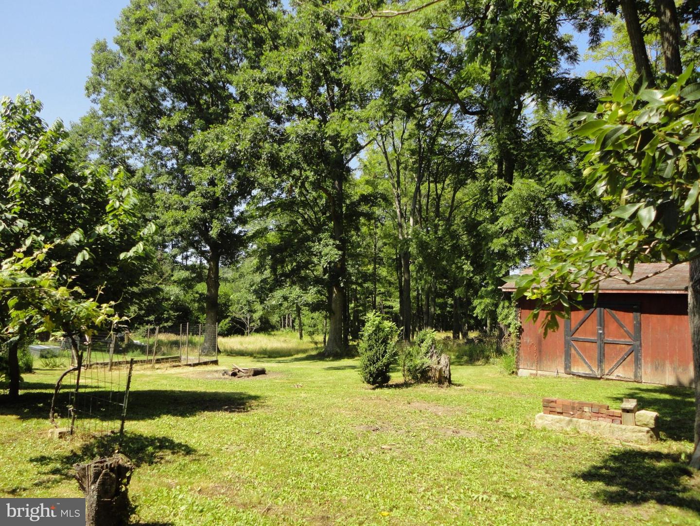 624 Plank Rd Property Photo 3