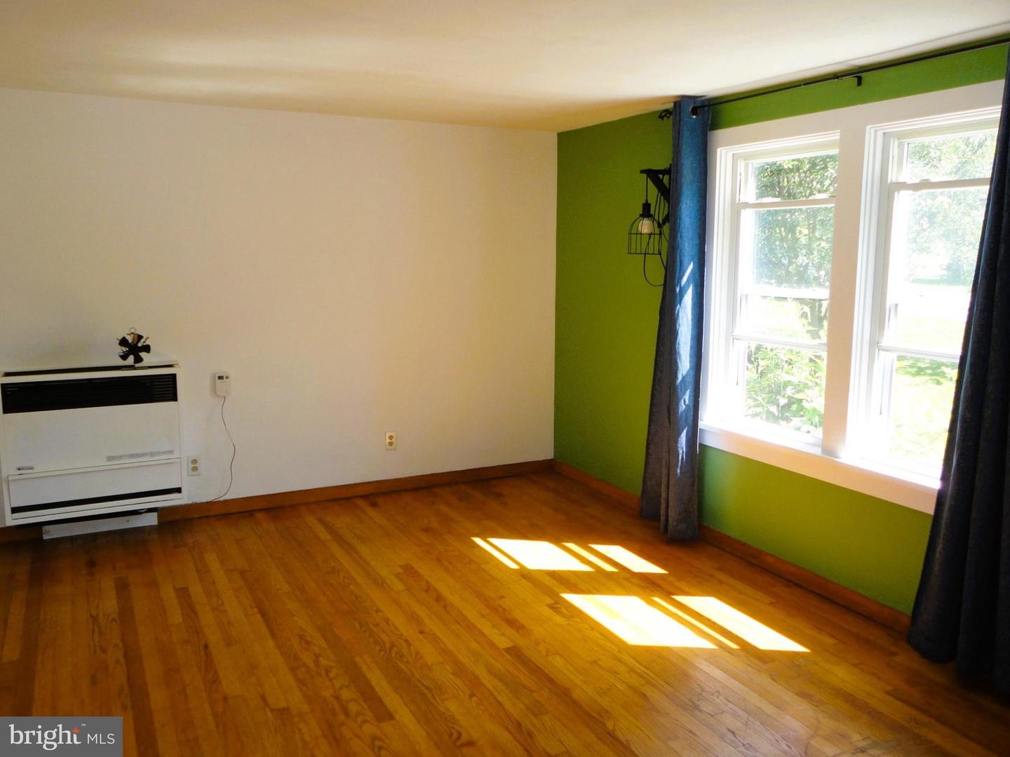 624 Plank Rd Property Photo 5