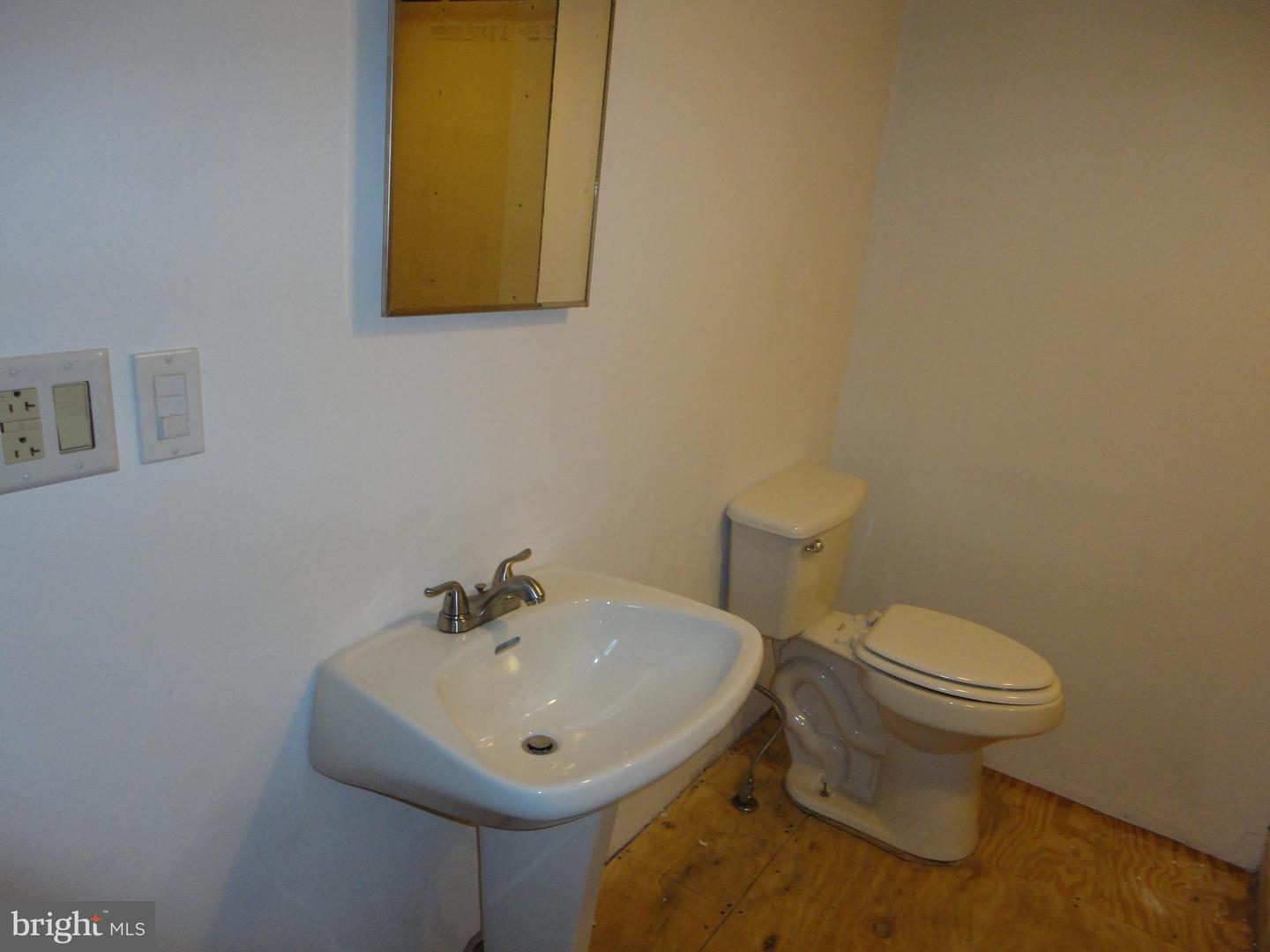 624 Plank Rd Property Photo 12