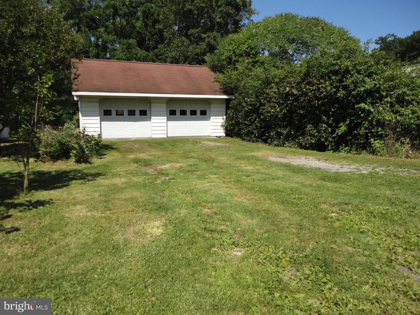 624 Plank Rd Property Photo 25