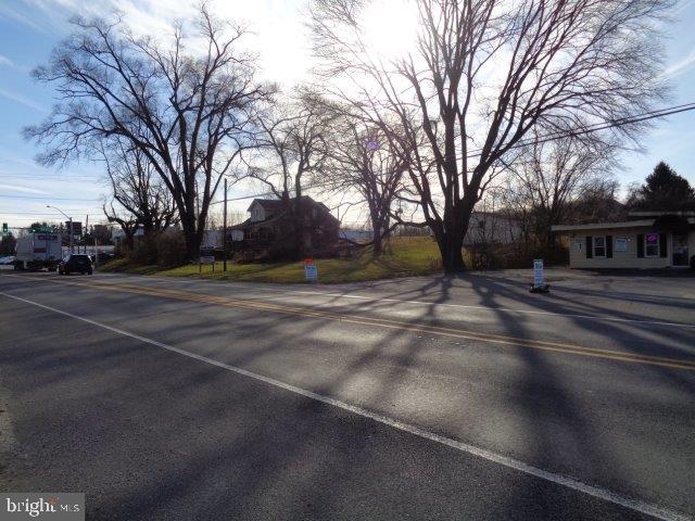 1310-1312 Holly Pike Property Photo 6