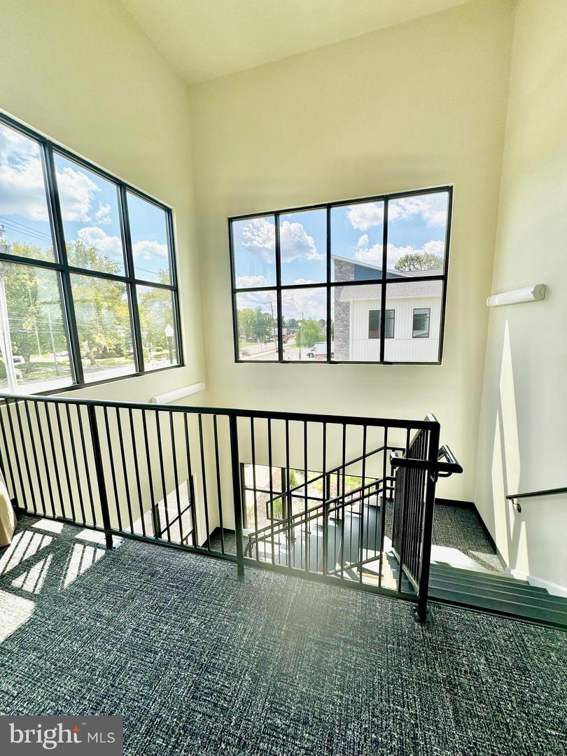 3860 Market Property Photo 6