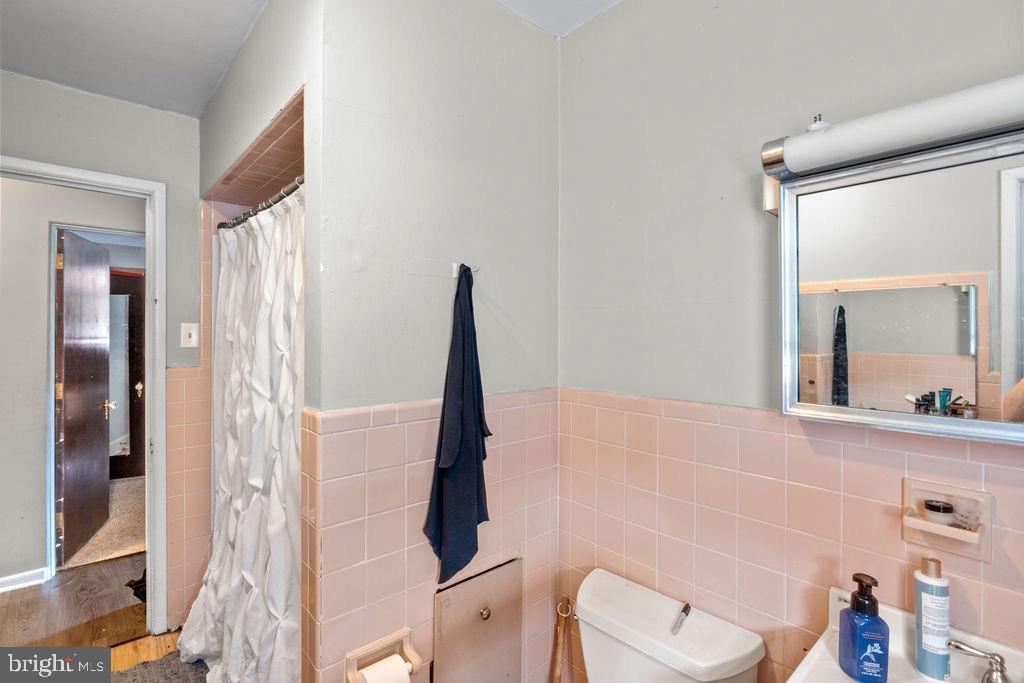 60 E King St Property Photo 12
