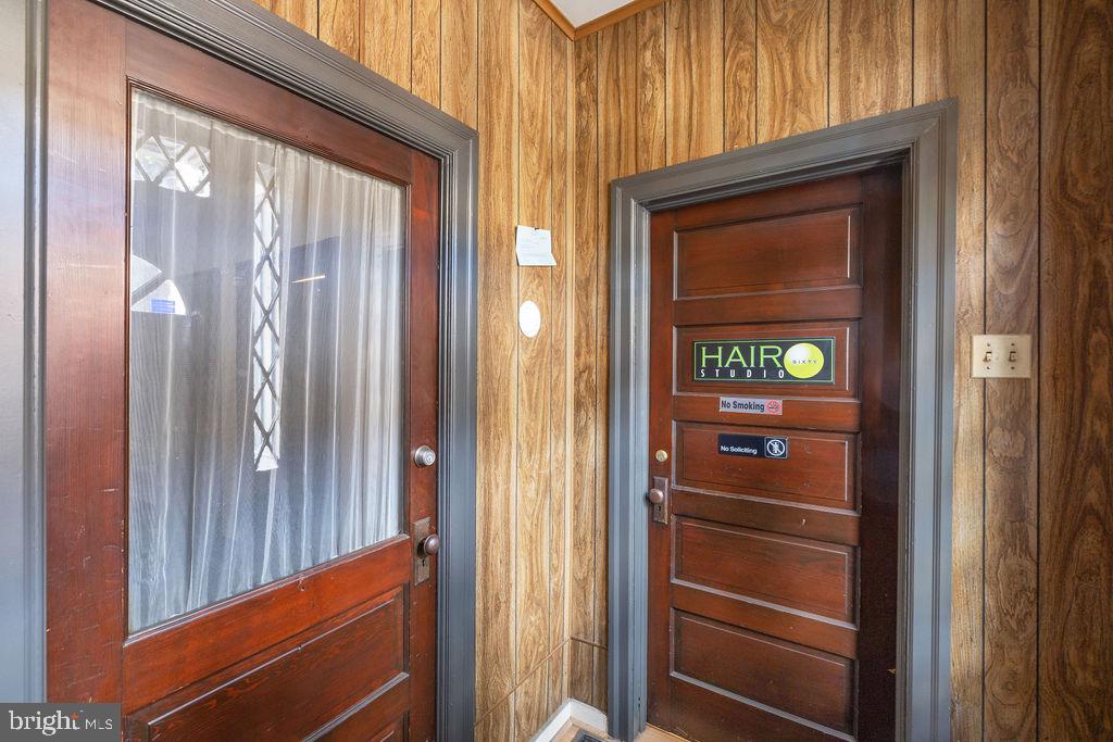 60 E King St Property Photo 26
