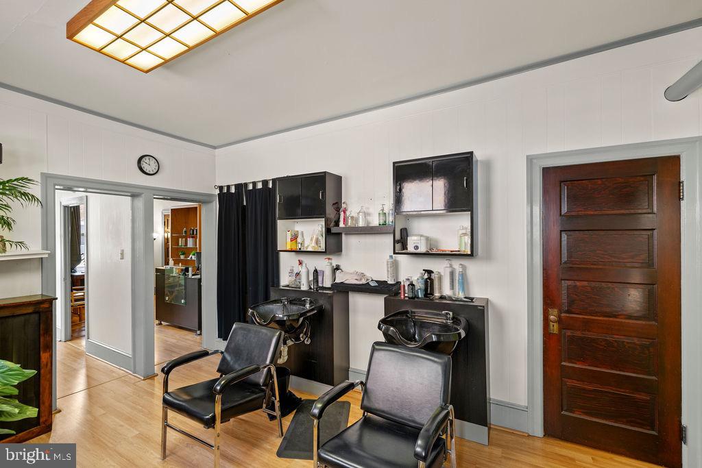 60 E King St Property Photo 30