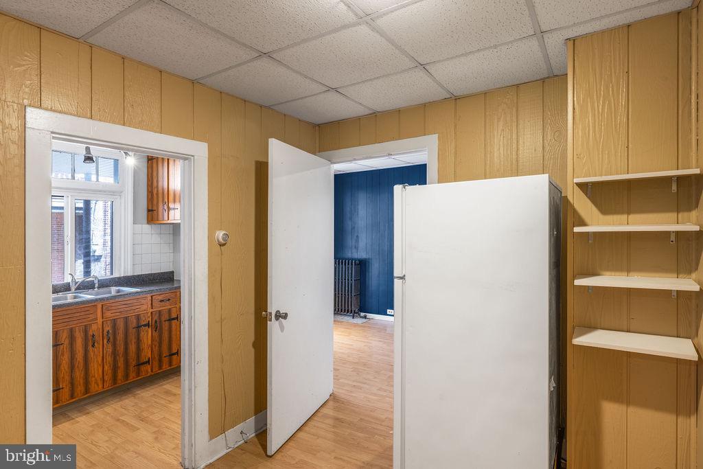60 E King St Property Photo 37