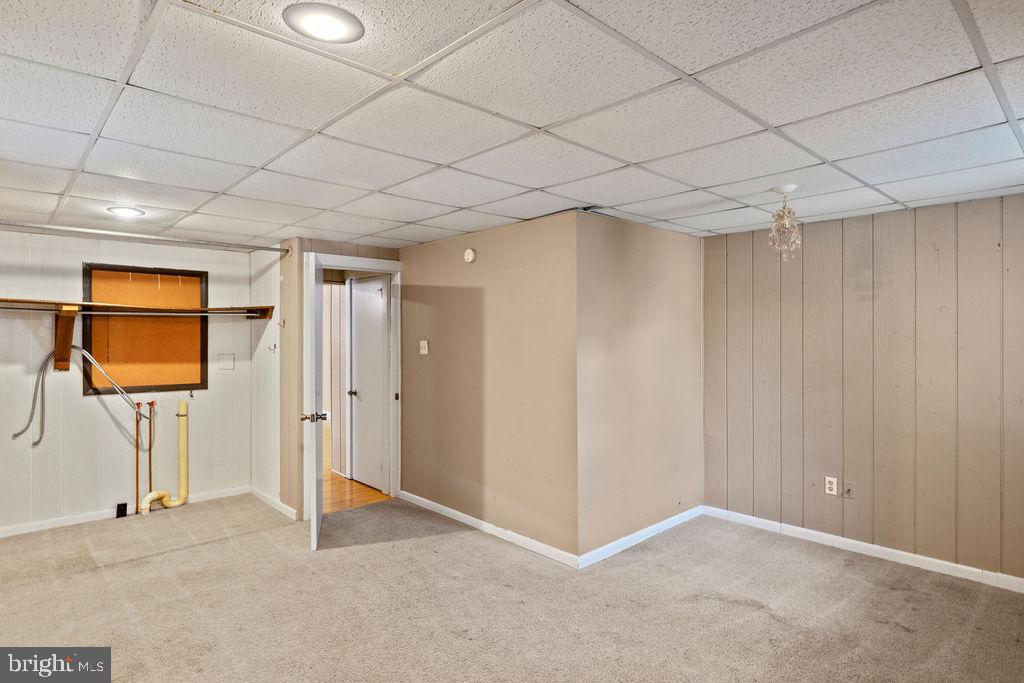 60 E King St Property Photo 43