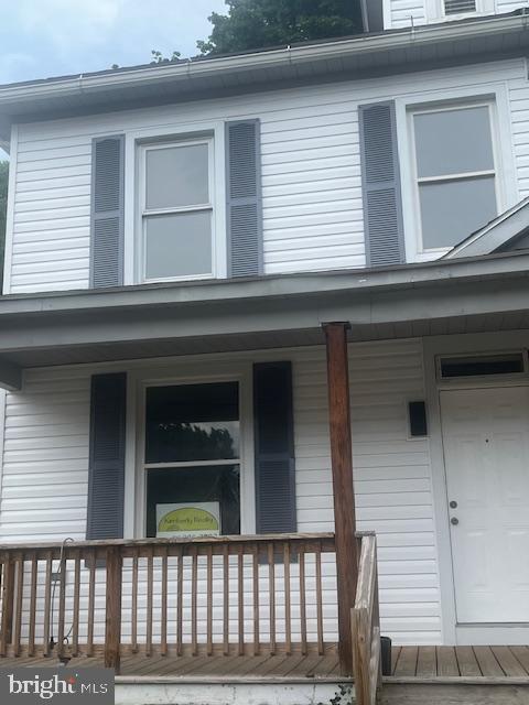 42 Richard Ave Property Photo 1