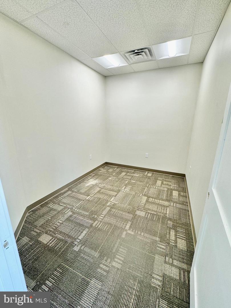 3820 Market St Property Photo 11