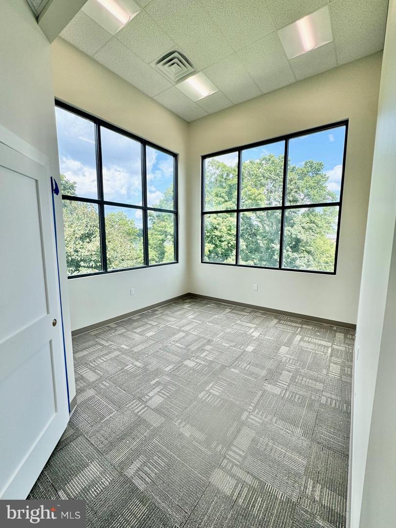 3820 Market St Property Photo 12