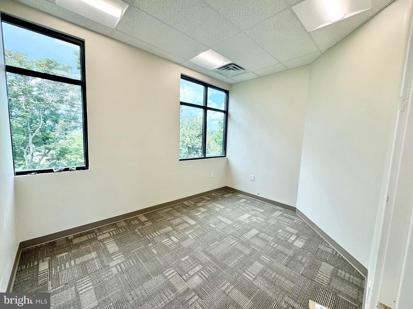 3820 Market St Property Photo 14