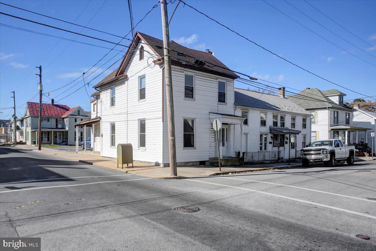 100 N Penn St Property Photo 2