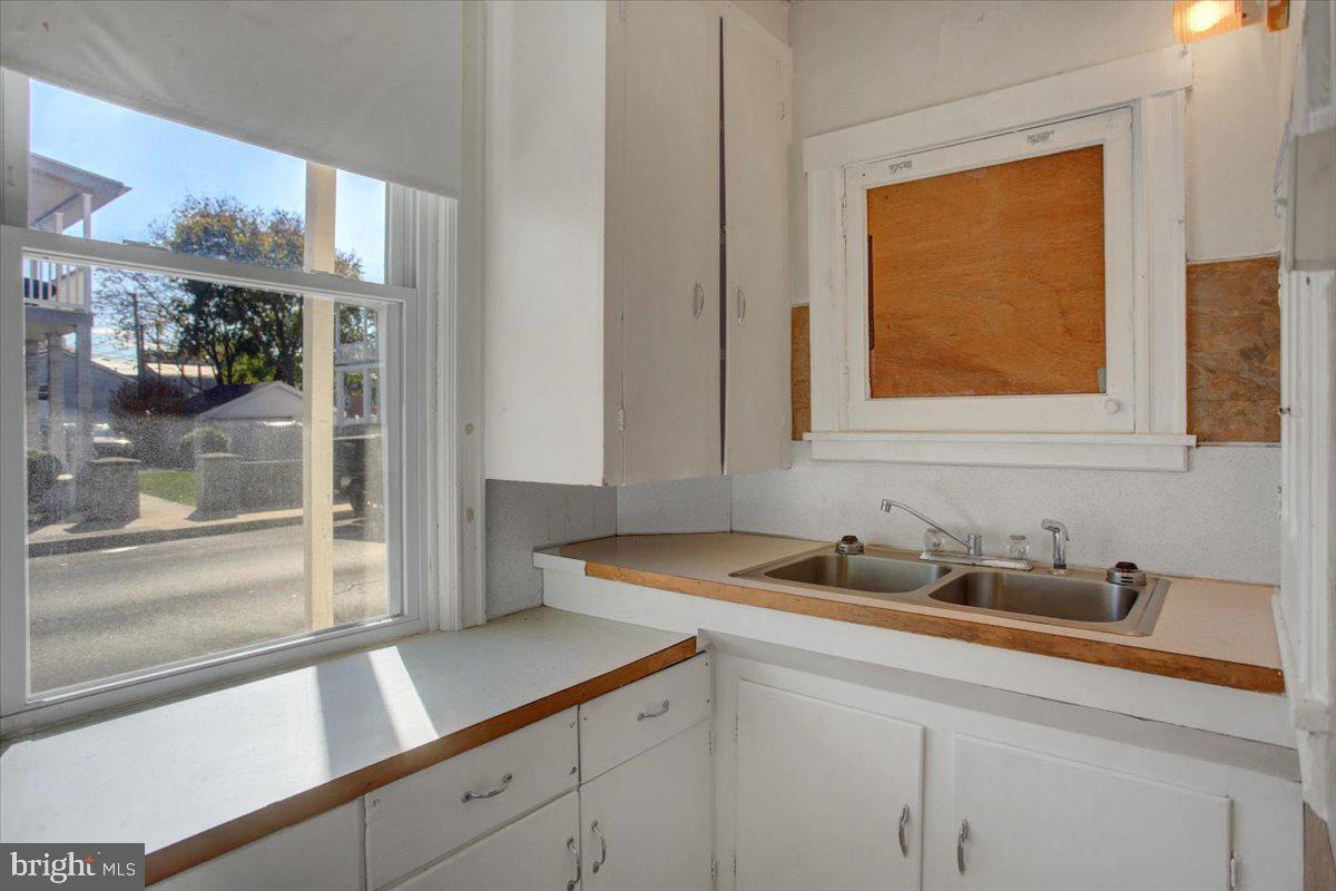 100 N Penn St Property Photo 13