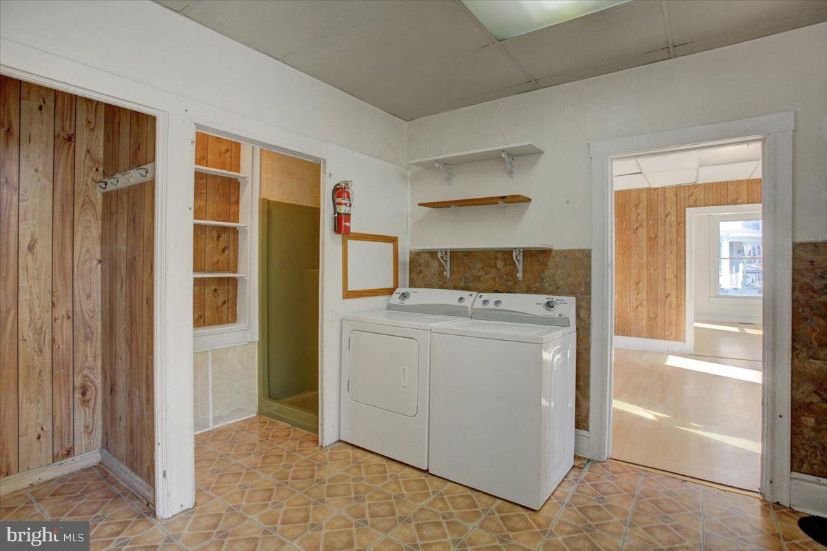 100 N Penn St Property Photo 14