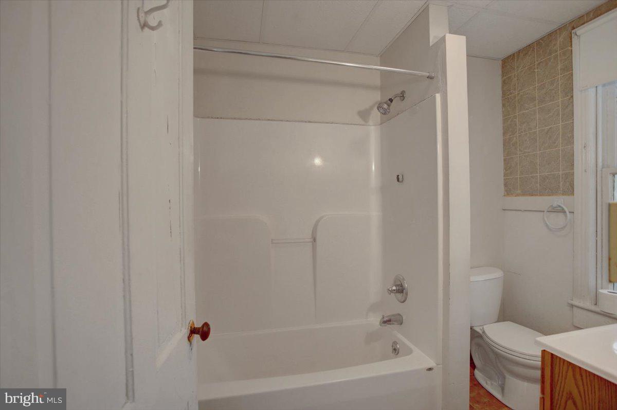 100 N Penn St Property Photo 16
