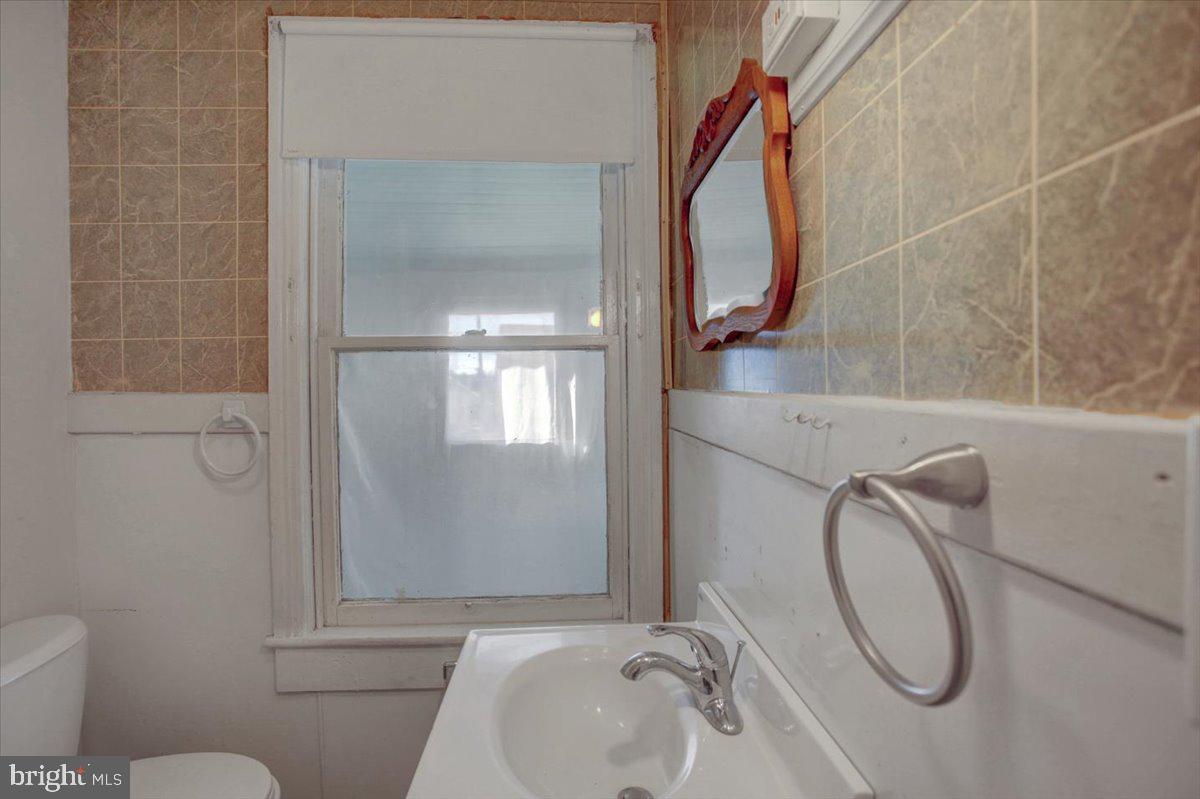 100 N Penn St Property Photo 17