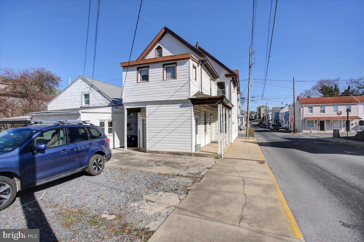 100 N Penn St Property Photo 31