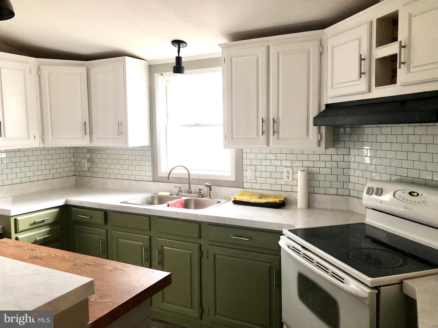 142 Big Spring Ter Property Photo 1