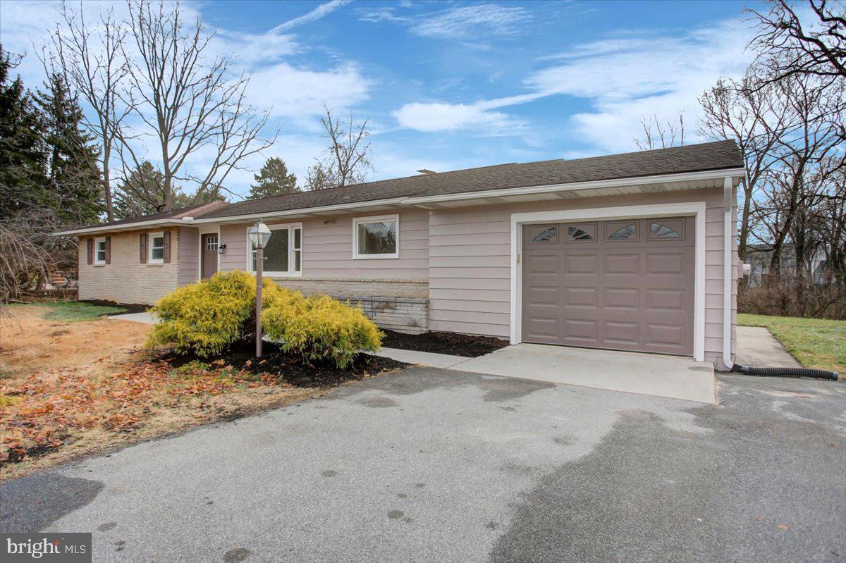 1005 Harrisburg Pike Property Photo 4