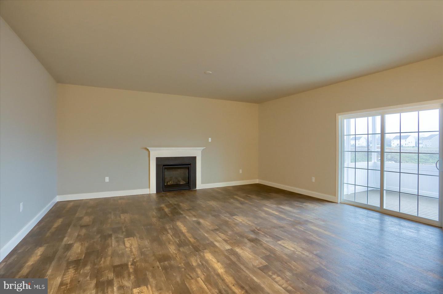 46 Bennington Way Property Photo 4