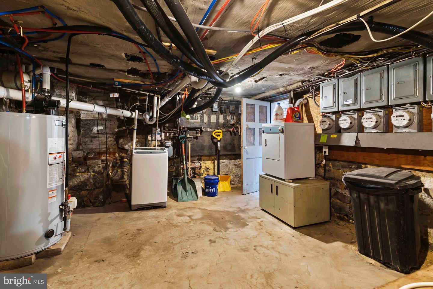 26 W High St Property Photo 35