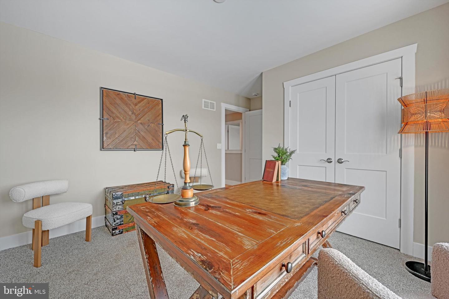 20 American Ave Property Photo 8