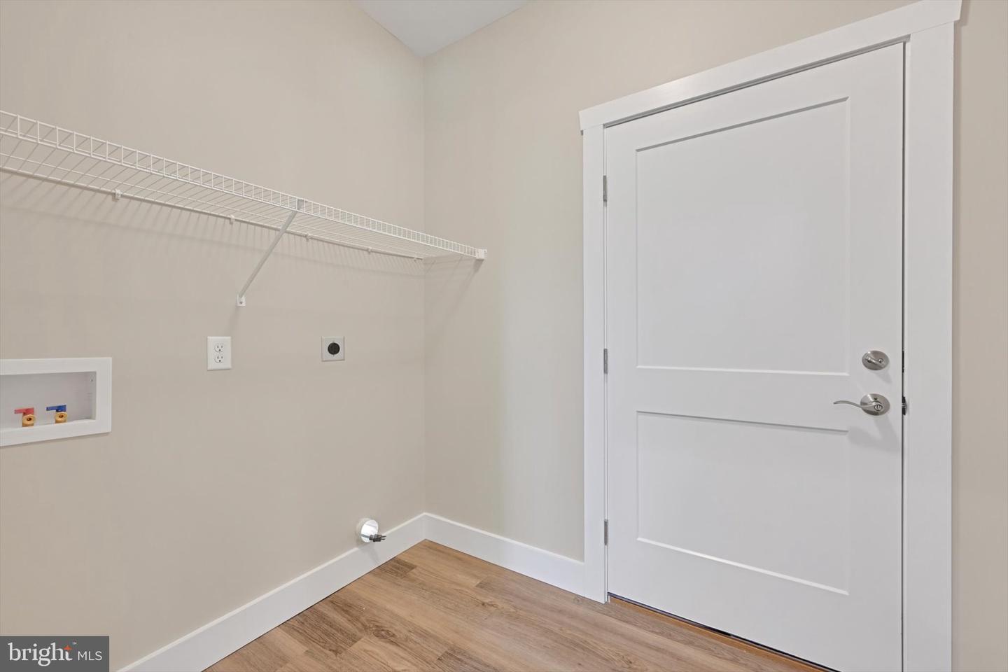 20 American Ave Property Photo 14